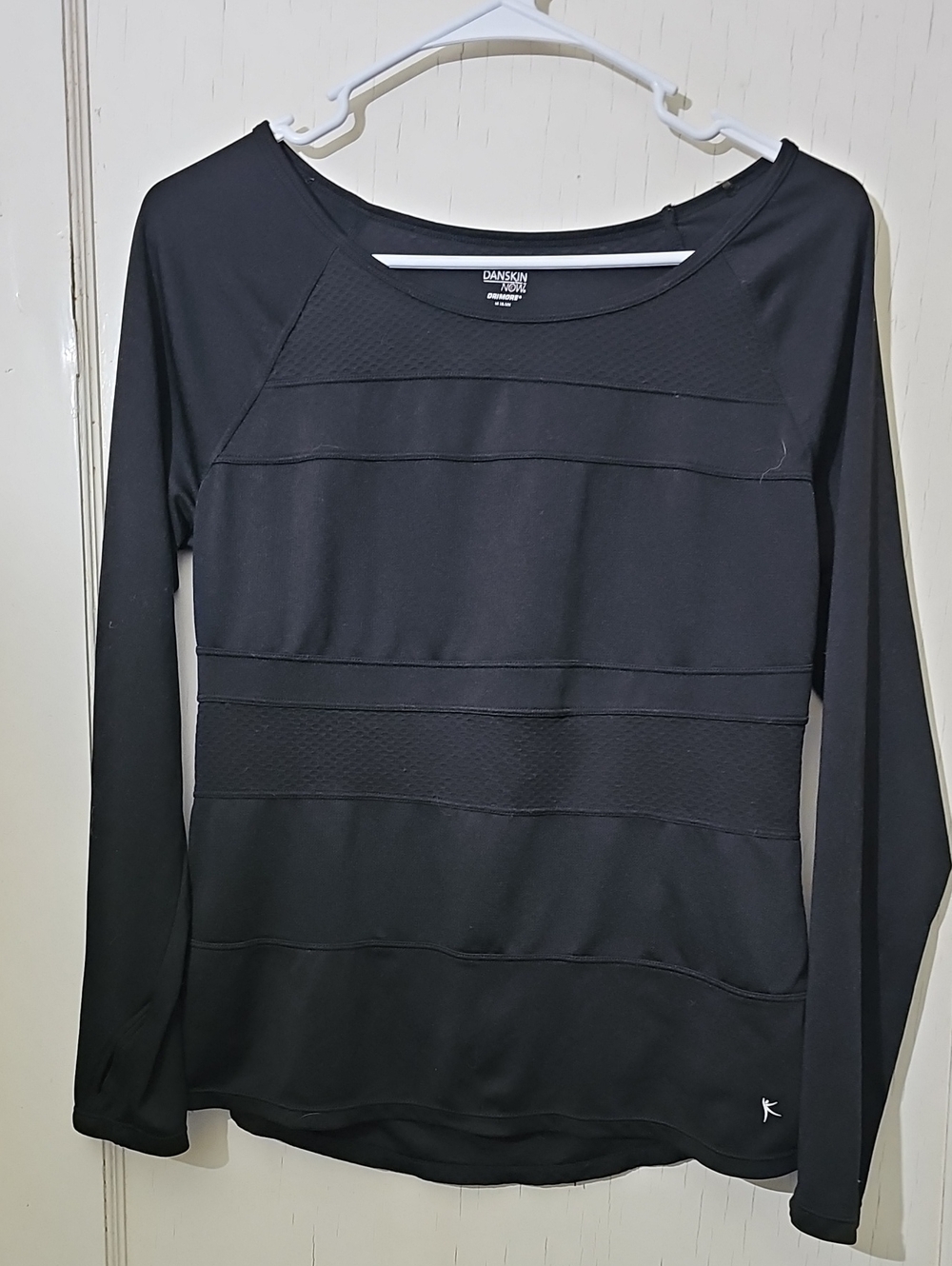 Danskin Now Black Long Sleeve Scoop Neck Active Top